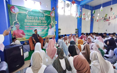 Peringatan Maulid Nabi Muhammad SAW 1448 H di SMK dan MTs Unggulan Girilaya Surabaya Berlangsung Khidmat